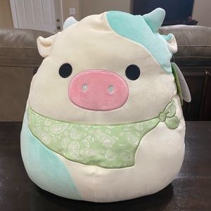 Squishmallows Belana the cow